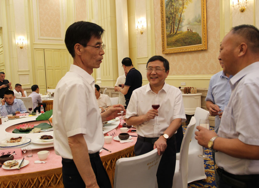 杨安民从业卅五周年系列报道--“璀璨卅五年，荣耀共分享”纪念晚宴